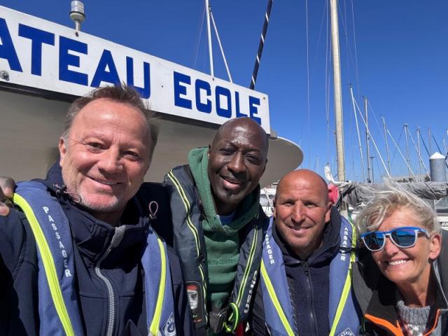 Bonne humeur, esprit d’équipe et convivialité à bord ! ⚓ Bienvenue au Grand Large 