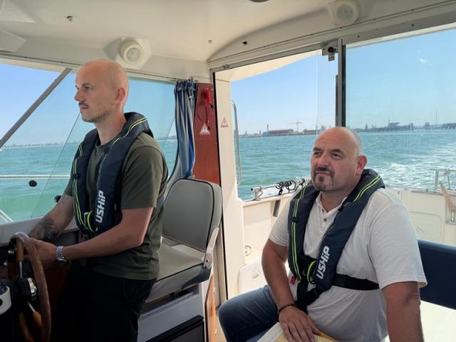 Choisir Bateau École Au Grand Large, c’est choisir une formation reconnue pour son sérieux, sa convivialité et la qualité de son accompagnement.